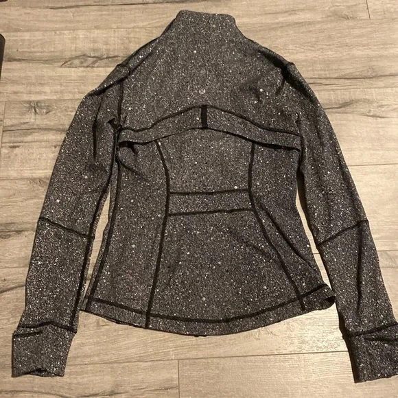 Lululemon Define Jacket - Picture 5 of 5